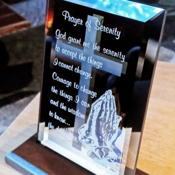 PRAYER of SERENITY Glass Table PLAQUE w/WOOD STAND - Picture 4 of 10